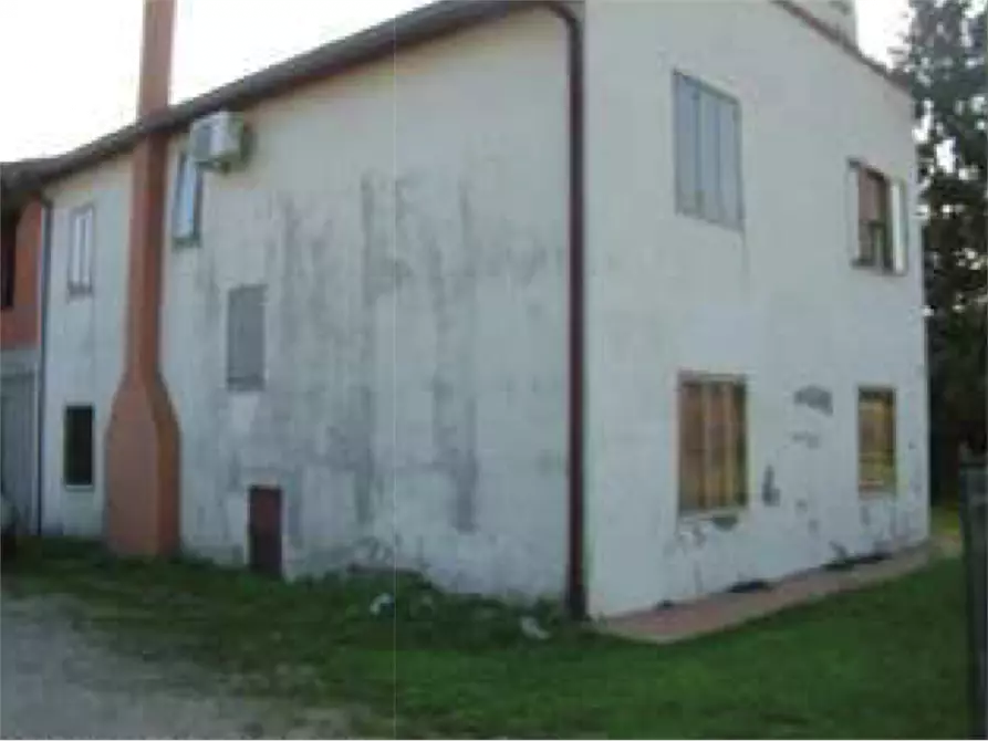 Immagine 1 di Appartamento in vendita  in via B. Cairoli  a Bagnoli Di Sopra