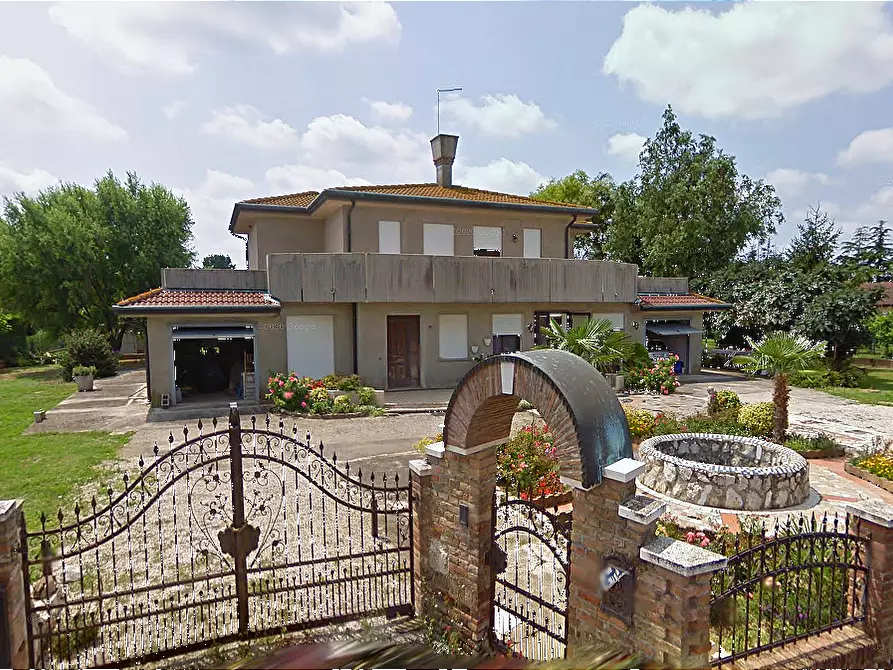 Immagine 1 di Porzione di casa in vendita  in Via Canove  a Correzzola