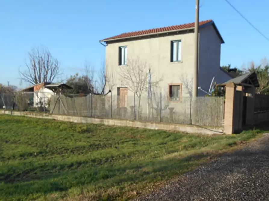 Immagine 1 di Casa indipendente in vendita  in Via Longarone a Malalbergo