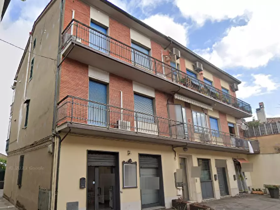 Immagine 1 di Appartamento in vendita  in Via per lolo a Prato
