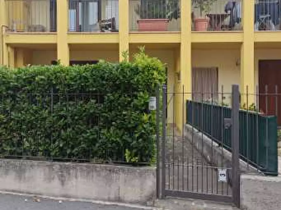 Immagine 1 di Appartamento in vendita  in Via Belvedere a Pedrengo