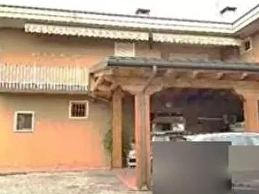 Immagine 1 di Porzione di casa in vendita  in Via degli Alpini a Camisano Vicentino