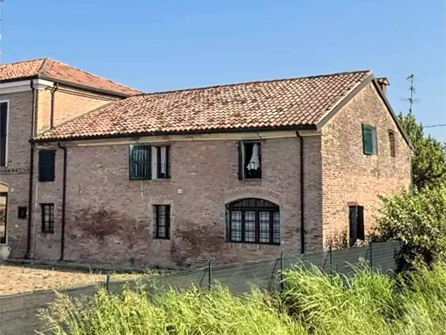 Immagine 1 di Casa indipendente in vendita  in via Bertolda a Ferrara