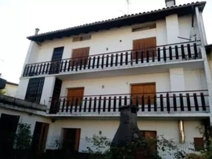 Immagine 1 di Porzione di casa in vendita  in Via Colvera a Maniago