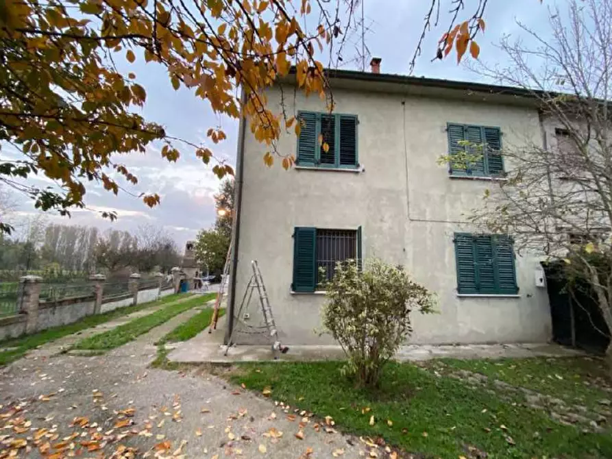 Immagine 1 di Casa indipendente in vendita  in via Ferrarese a Bondeno