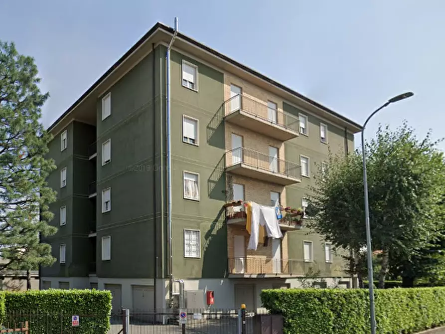 Immagine 1 di Appartamento in vendita  in Via Raffaello Sanzio a Presezzo