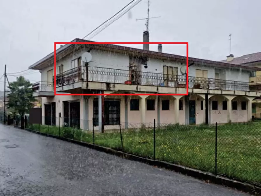 Immagine 1 di Appartamento in vendita  in Via Crevada a San Pietro Di Feletto