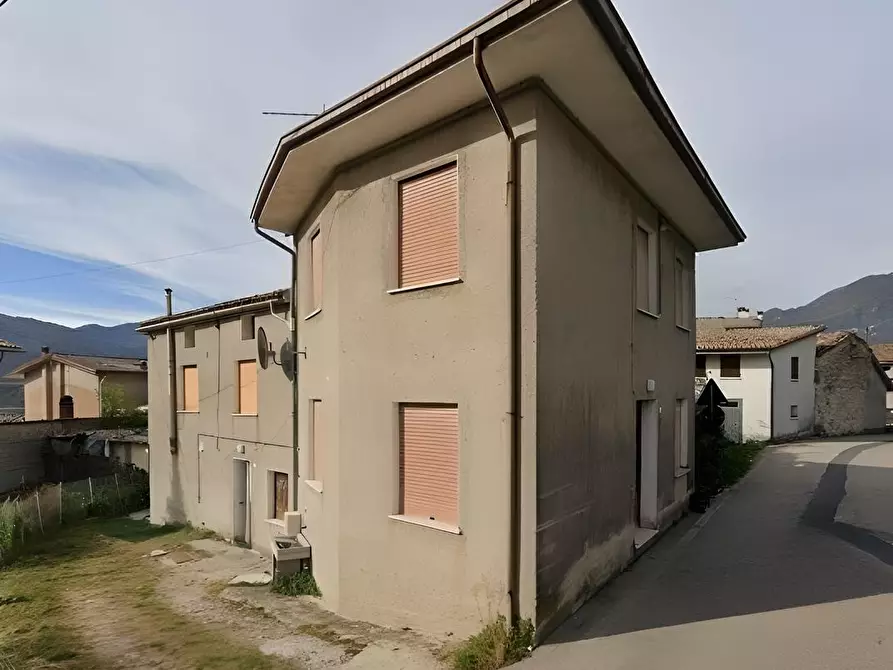 Immagine 1 di Casa indipendente in vendita  in Via Zancaner  a Segusino