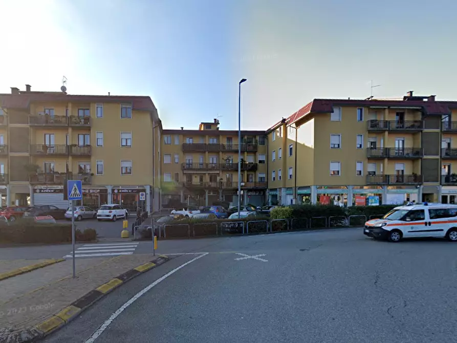Immagine 1 di Appartamento in vendita  in via Bergamo a Curno