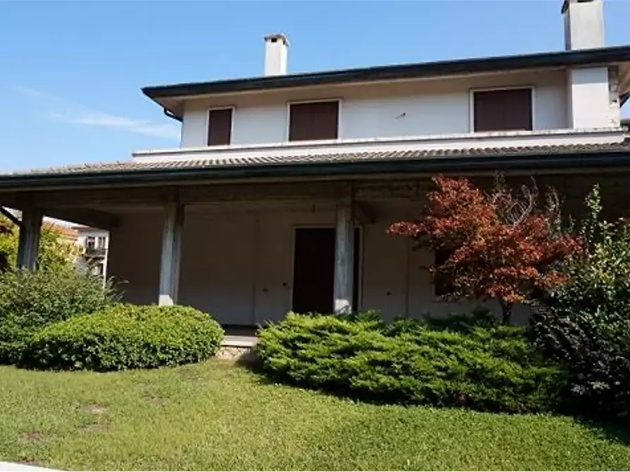 Immagine 1 di Casa bifamiliare in vendita  in Viale Trento a Arzignano