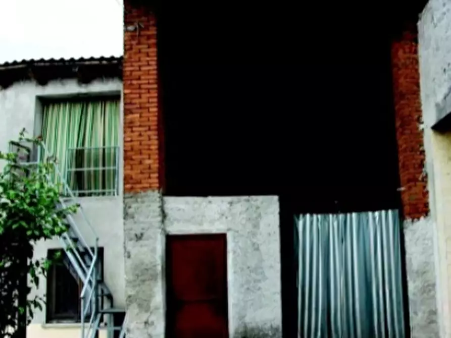 Immagine 1 di Porzione di casa in vendita  in  Via Nazario Sauro a Verolavecchia