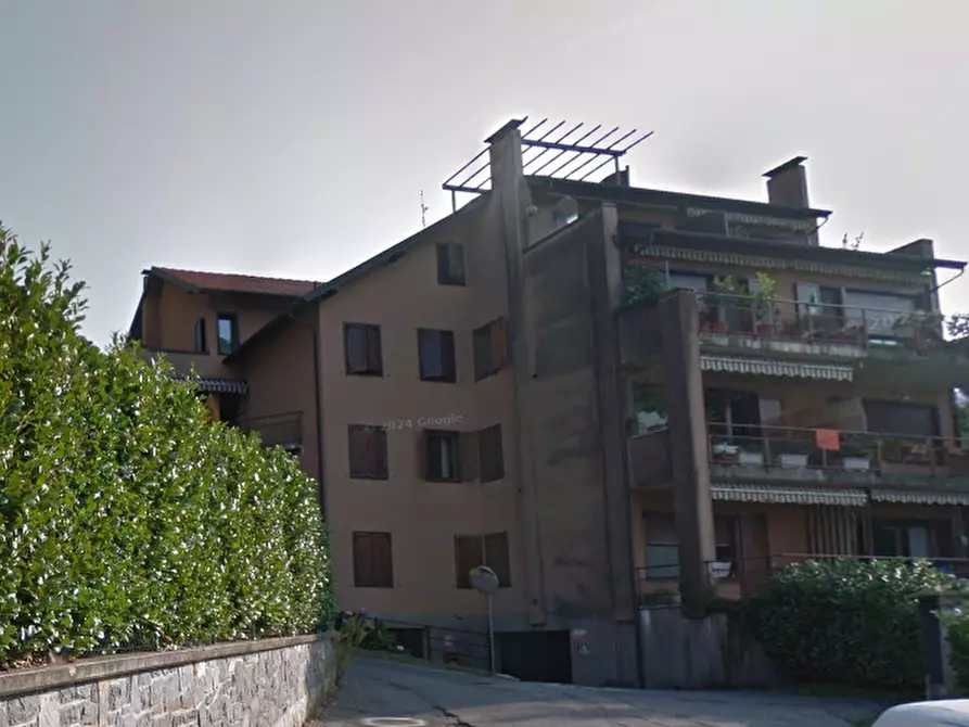 Immagine 1 di Appartamento in vendita  in Via Mulino a Porlezza