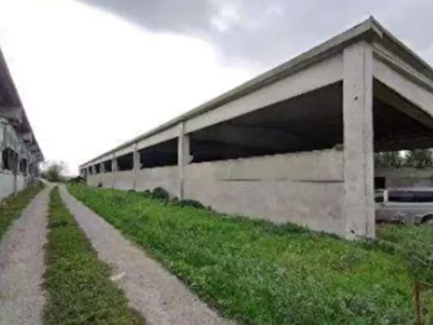 Capannone industriale in vendita in Via Tombotto a Orzinuovi
