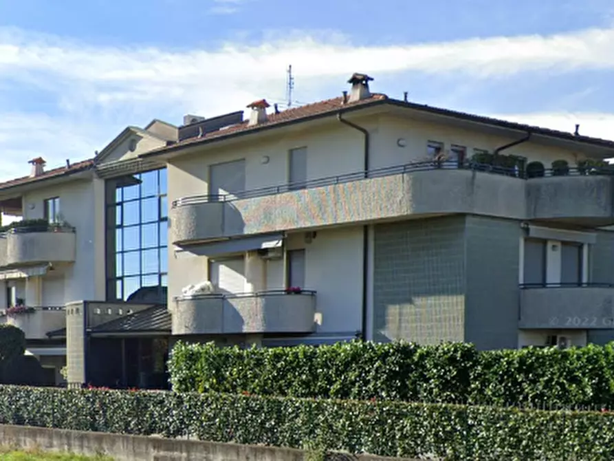 Appartamento in vendita in Via Luigi Galeazzi a Osio Sotto