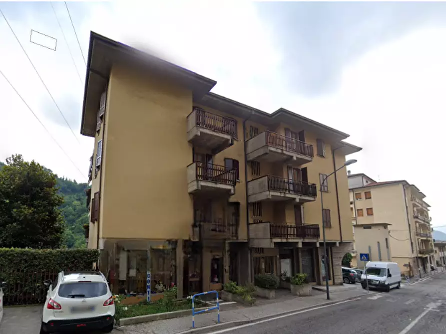 Immagine 1 di Appartamento in vendita  in Via Massimo d'Azeglio a Lumezzane