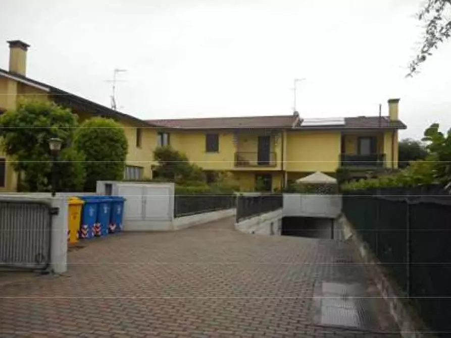 Immagine 1 di Appartamento in vendita  in Via Pastrengo  a Paese