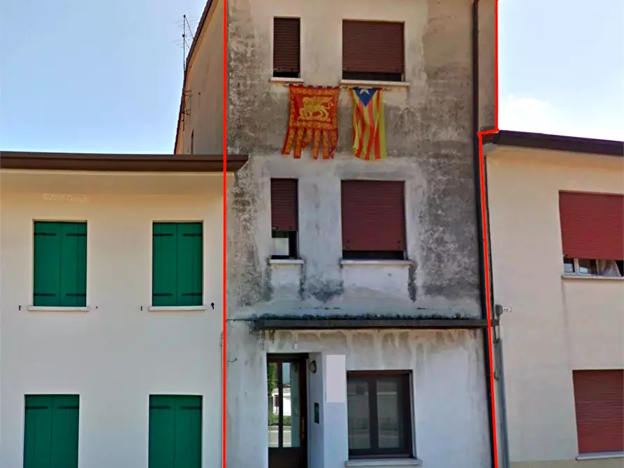 Immagine 1 di Porzione di casa in vendita  in Via Grande a Castello Di Godego