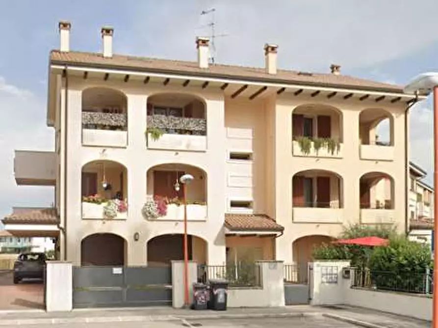 Immagine 1 di Appartamento in vendita  in Via Cervese a Cesena