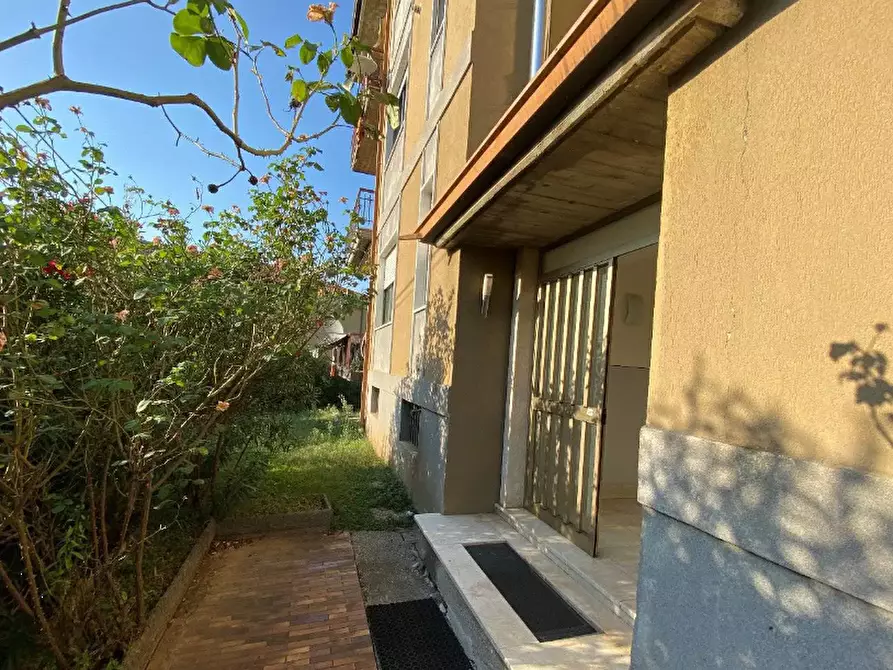 Immagine 1 di Appartamento in vendita  in Via G. di Vittorio a Castenedolo