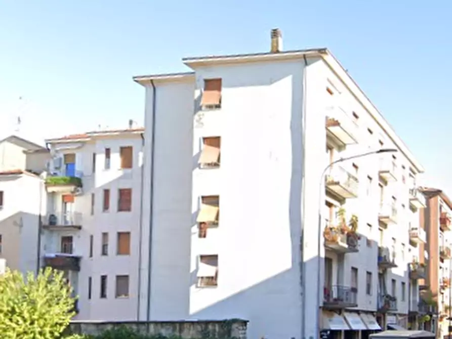 Immagine 1 di Appartamento in vendita  in via Piave a Brescia