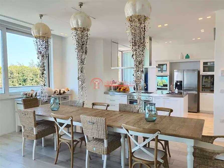 Immagine 33 di Villa in vendita  in lungomare Paternostro a Bisceglie