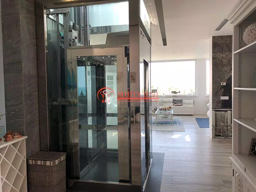 Immagine 11 di Villa in vendita  in lungomare Paternostro a Bisceglie