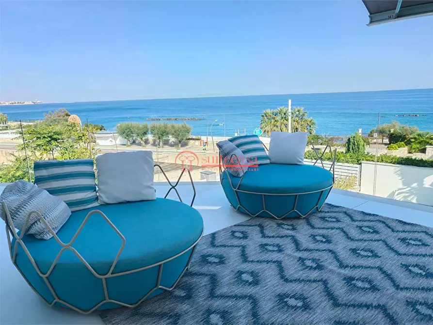 Immagine 23 di Villa in vendita  in lungomare Paternostro a Bisceglie