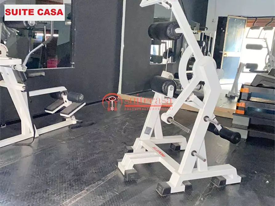 Immagine 12 di Negozio in affitto  in via Dalmazia a Trani