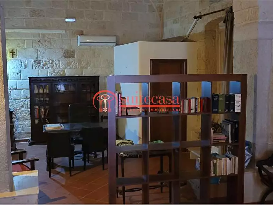 Immagine 5 di Negozio in affitto  in via Cesare Lambertini a Trani