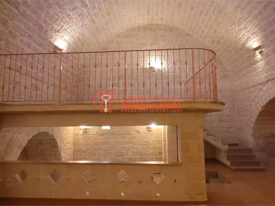 Immagine 4 di Negozio in affitto  in via mario pagano 244 a Trani