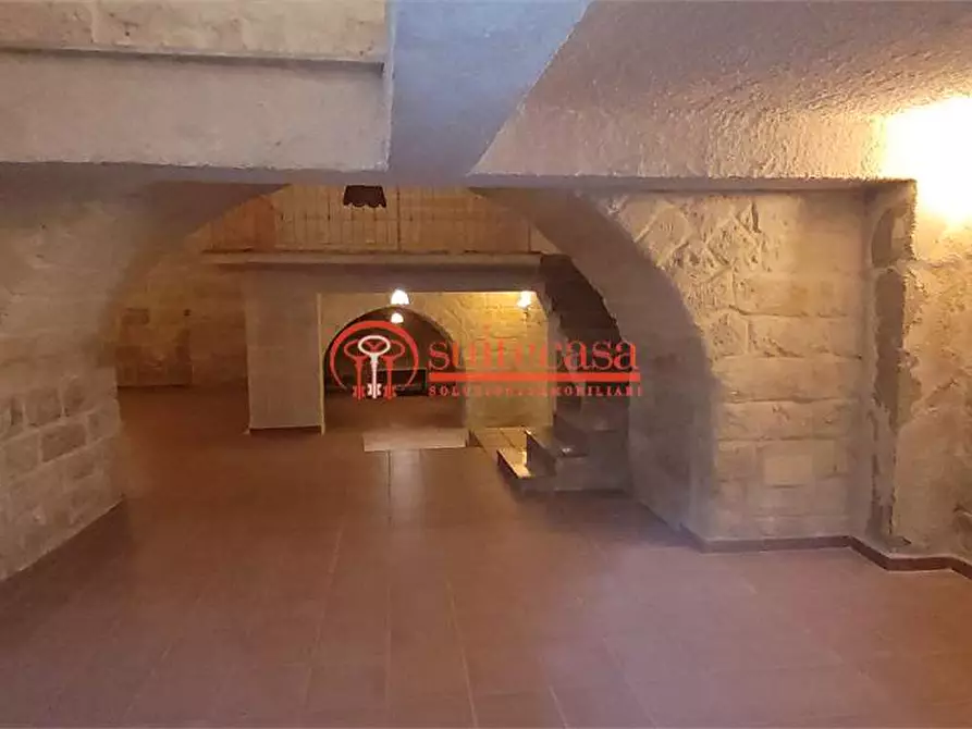 Immagine 5 di Negozio in affitto  in via mario pagano 244 a Trani