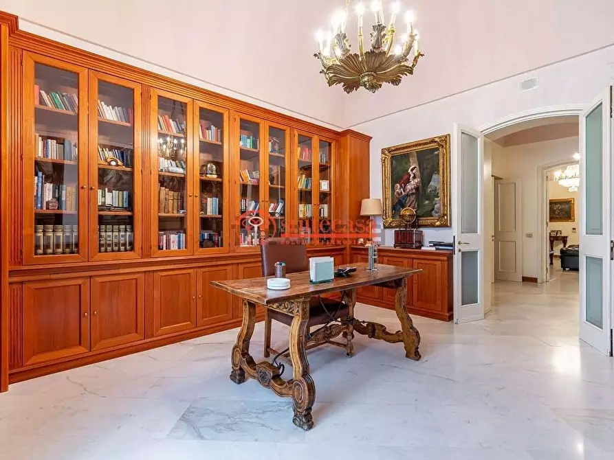 Immagine 8 di Stabile in vendita  in piazza Vittorio Emanuele  ll a Andria