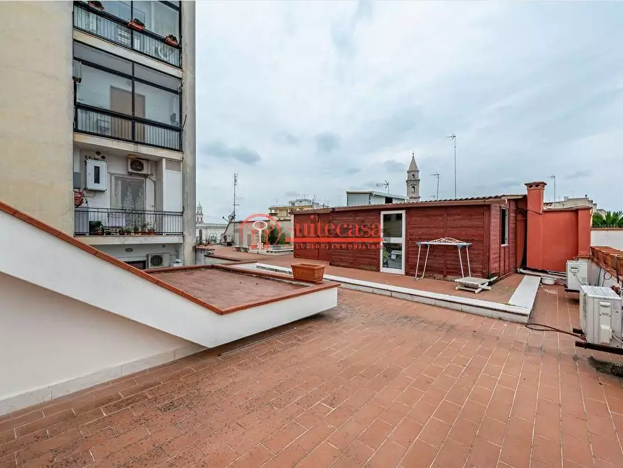 Immagine 20 di Stabile in vendita  in piazza Vittorio Emanuele  ll a Andria