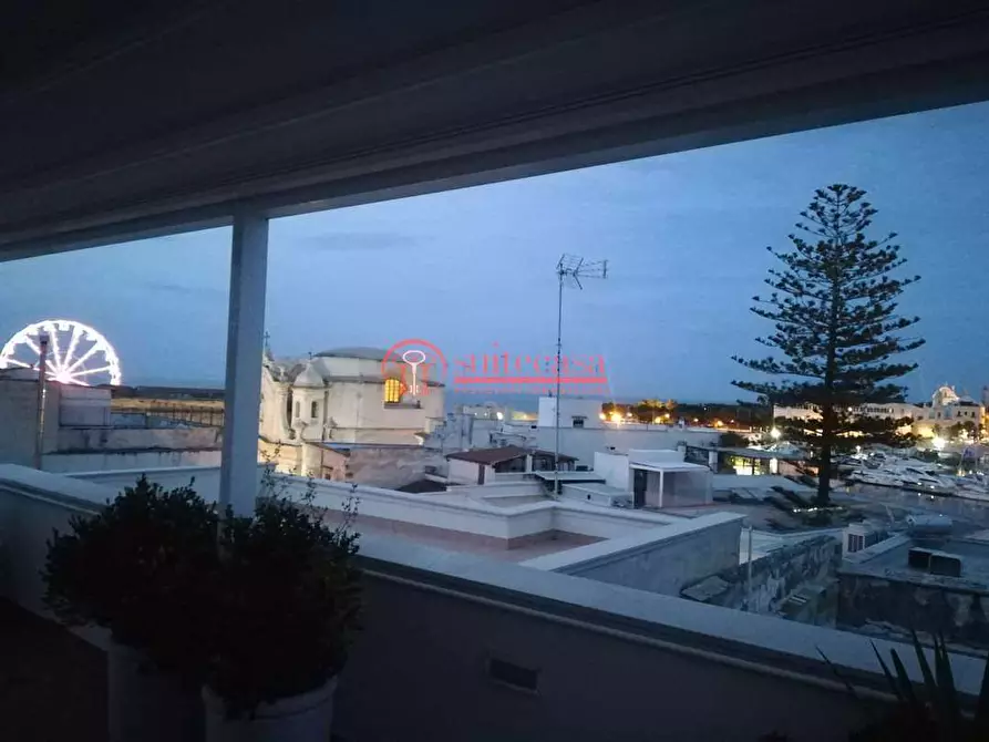 Immagine 2 di Attico in vendita  in via Banchina al Porto a Trani
