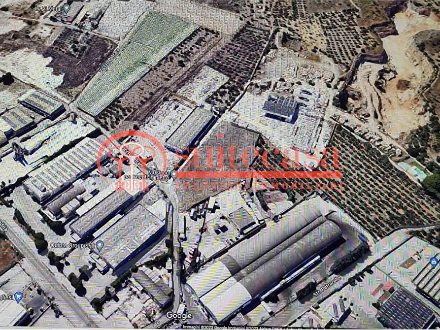 Immagine 1 di Capannone industriale in vendita  in  SP130,  a Trani