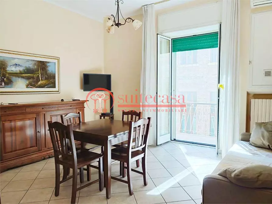 Immagine 1 di Appartamento in vendita  in via Palagano a Trani