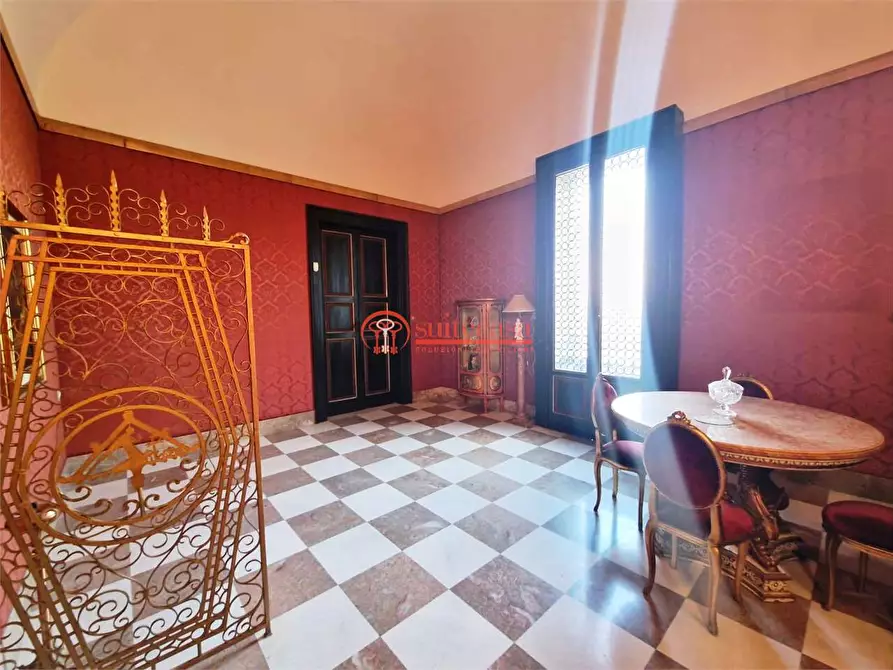 Immagine 8 di Villa in vendita  in piazza XX Settembre a Trani