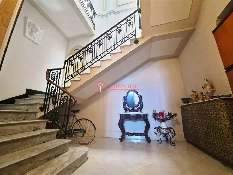 Immagine 12 di Villa in vendita  in piazza XX Settembre a Trani