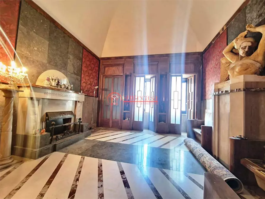 Immagine 16 di Villa in vendita  in piazza XX Settembre a Trani
