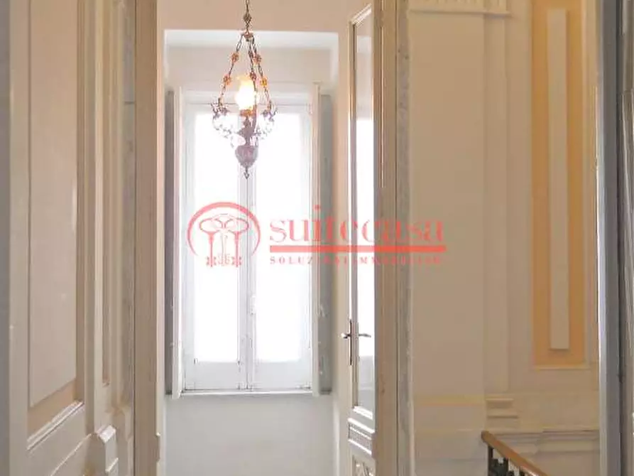 Immagine 18 di Villa in vendita  in piazza XX Settembre a Trani