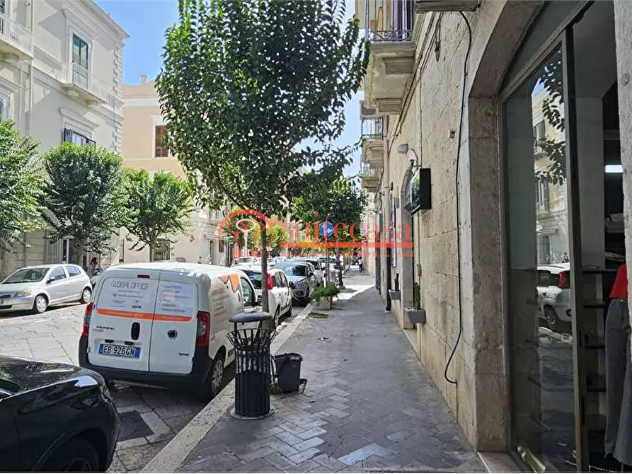 Immagine 2 di Negozio in affitto  in corso vittorio emanuele 80 a Trani
