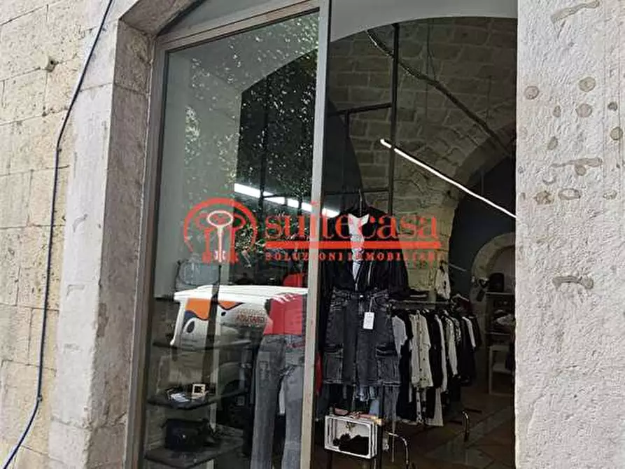 Immagine 5 di Negozio in affitto  in corso vittorio emanuele 80 a Trani