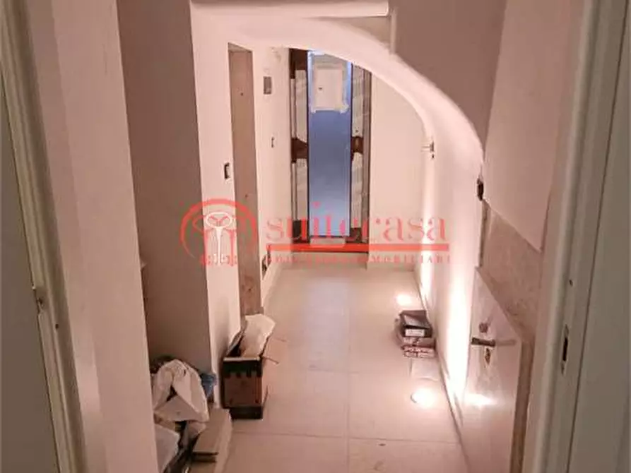 Immagine 5 di Negozio in affitto  in via UMBERTO 220 a Trani