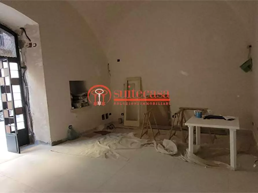 Immagine 9 di Negozio in affitto  in via UMBERTO 220 a Trani