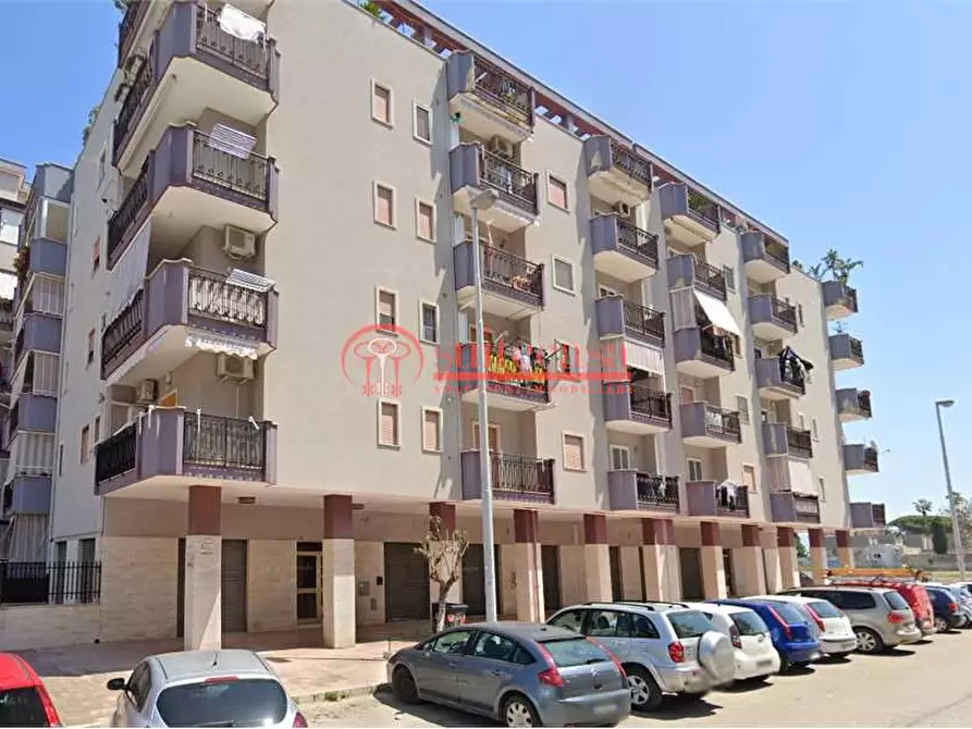 Immagine 2 di Garage in vendita  in corso Don Luigi Sturzo  a Trani