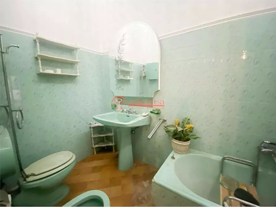 Immagine 21 di Appartamento in vendita  in via Marsala a Trani