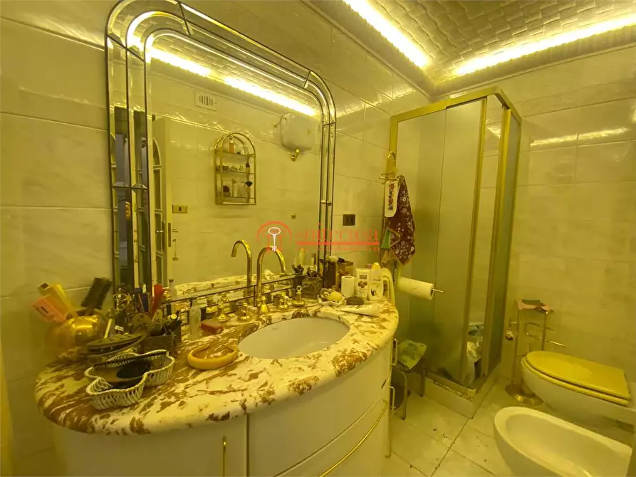 Immagine 23 di Appartamento in vendita  in via Marsala a Trani