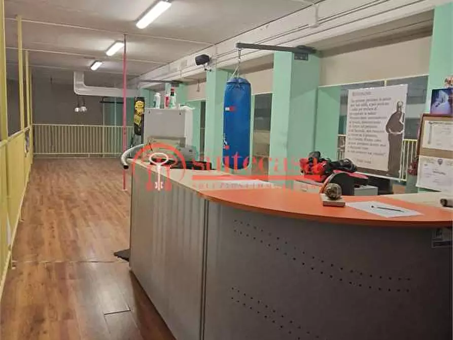 Immagine 24 di Negozio in vendita  in corso Don Luigi Sturzo a Trani