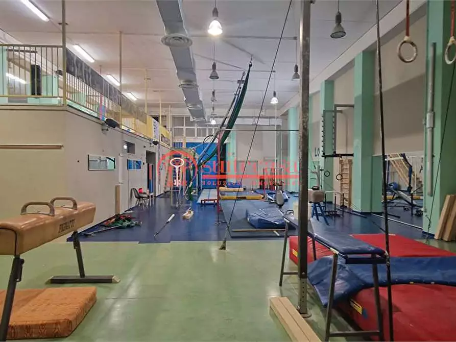 Immagine 1 di Negozio in affitto  in corso Don Luigi Sturzo  a Trani