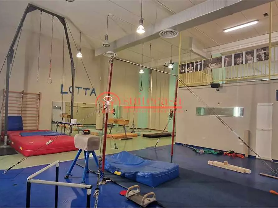 Immagine 13 di Negozio in affitto  in corso Don Luigi Sturzo  a Trani